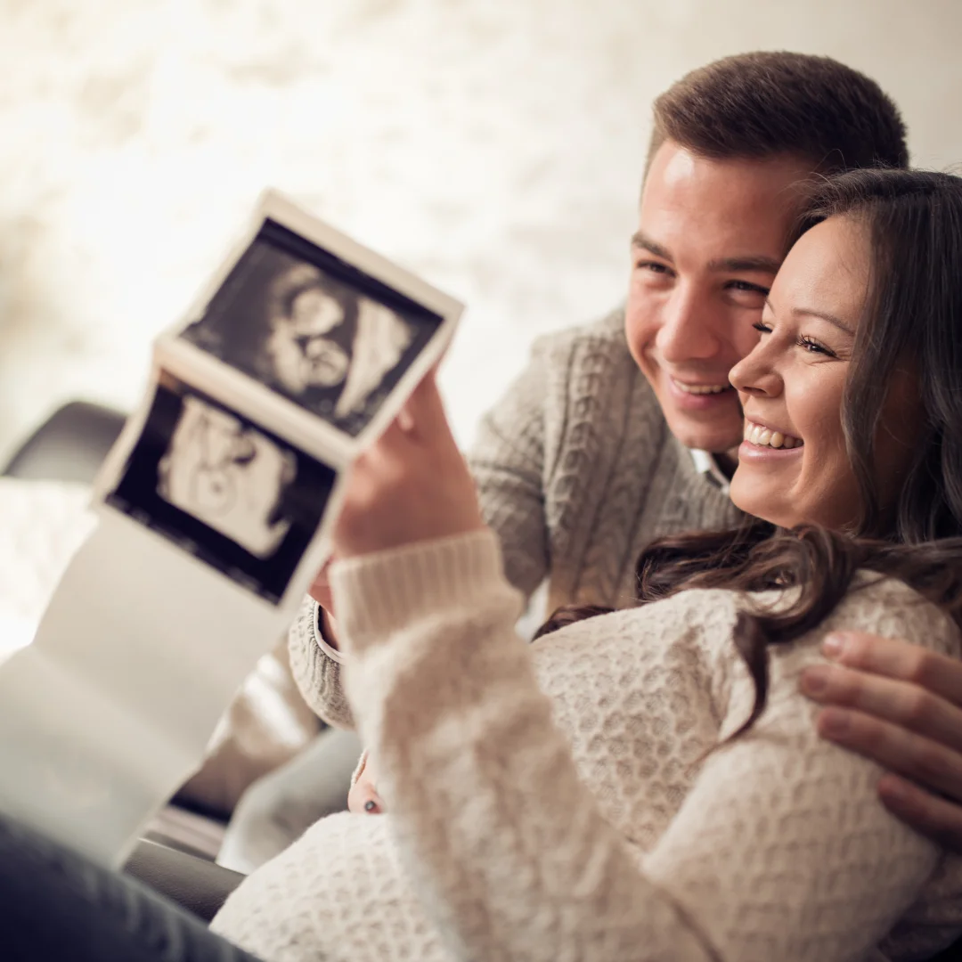 Happy pregnant woman | 3D BabyVision providing Ultrasound services at Petrolia, ON 