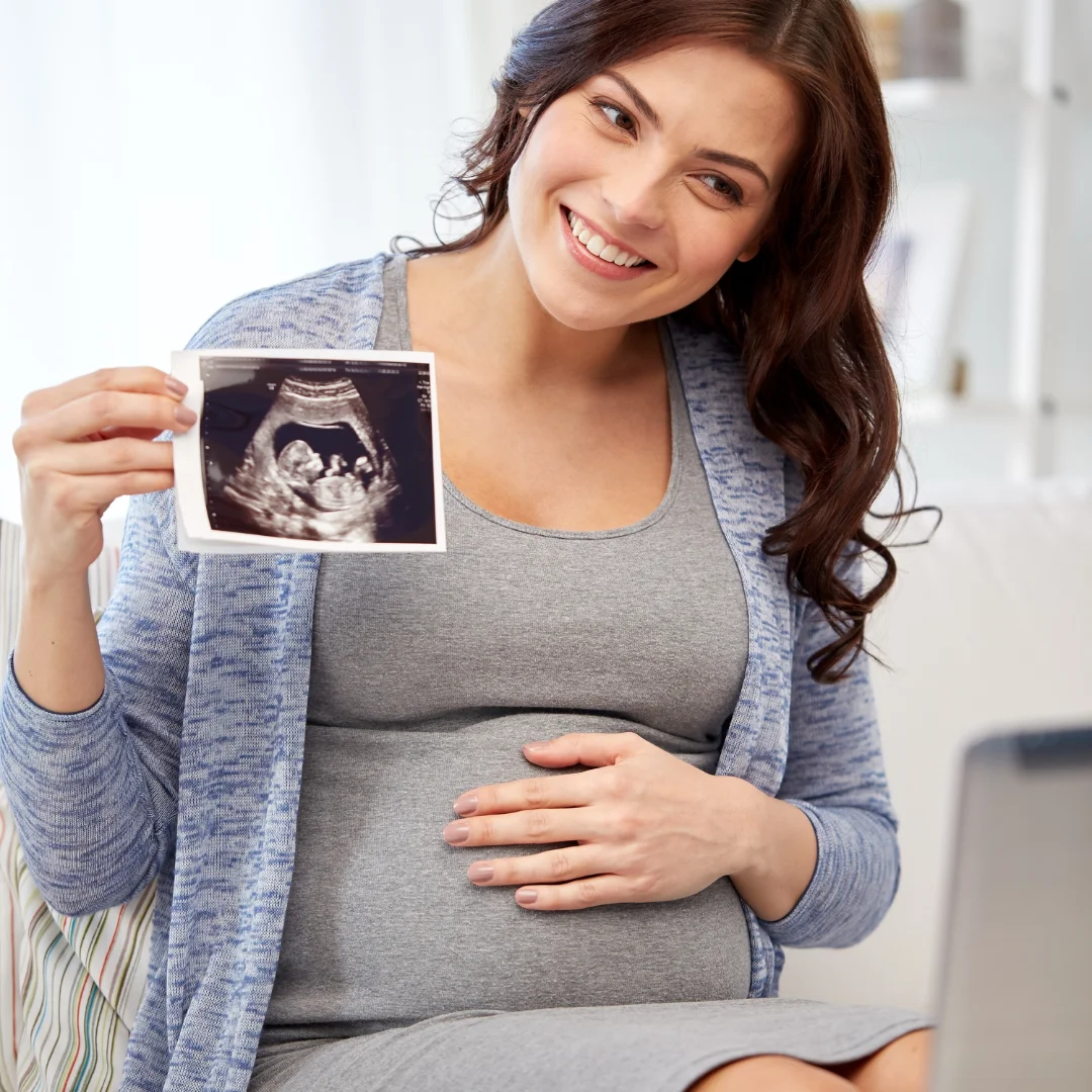 Happy pregnant woman | 3D BabyVision providing Ultrasound services at Merlin, ON