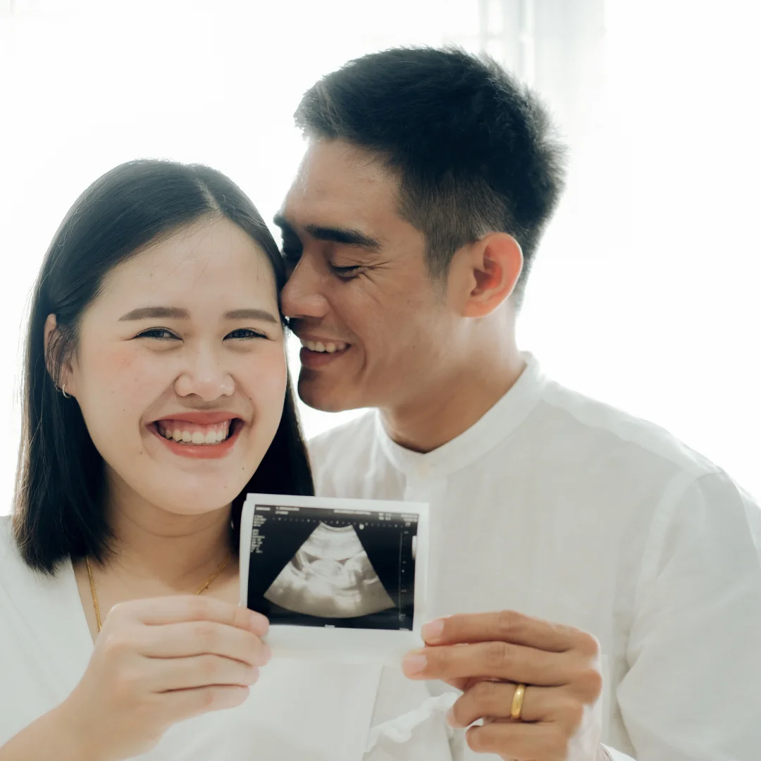 Happy pregnant woman | 3D BabyVision providing Ultrasound services at London, ON